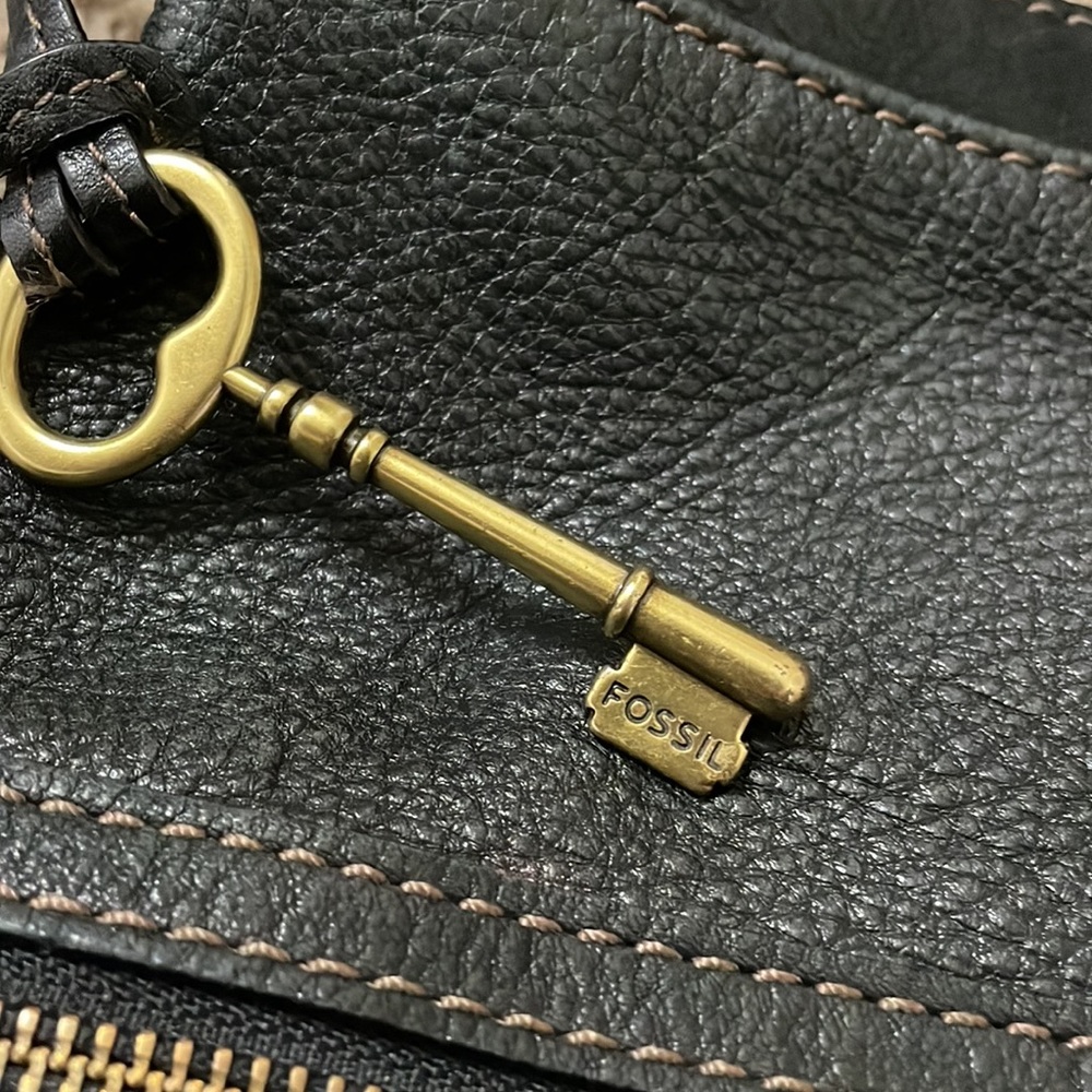 Fossil Bag - Picture 2 of 13